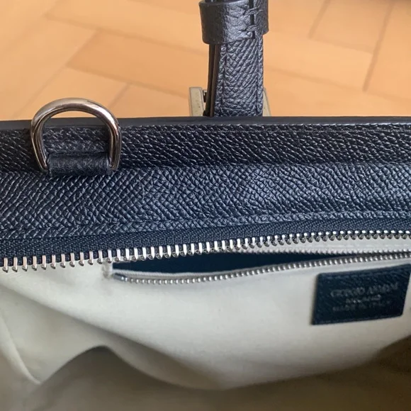 Giorgio Armani -top handle bag - black textured leather with silver hardware - Picture 9 of 9